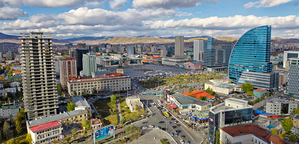 Downtown Ulaanbaatar, cc Zazaa Mongolia, modified, https://commons.wikimedia.org/wiki/File:UB_downtown.jpg