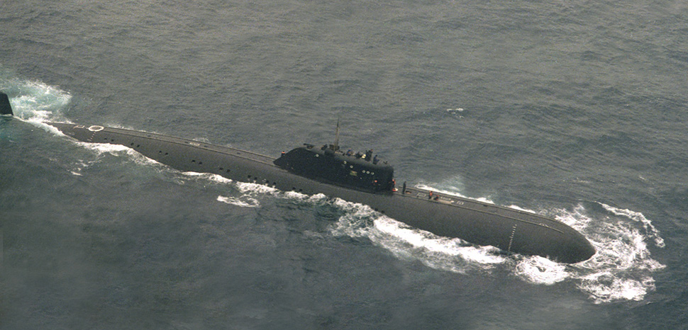 A starboard bow view of the Soviet-built Indian Charlie I class cruise missile submarine ISN CHAKRA underway. Exact Date Shot Unknown - https://commons.wikimedia.org/w/index.php?search=INS%20Chakra&ns0=1&ns6=1&ns12=1&ns14=1&ns100=1&ns106=1#/media/File:A_starboard_bow_view_of_the_Soviet-built_Indian_Charlie_I_class_cruise_missile_submarine_ISN_CHAKRA_underway._Exact_Date_Shot_Unknown_-_DPLA_-_5ede145c49f8f0581188d211245ce8b1.jpeg