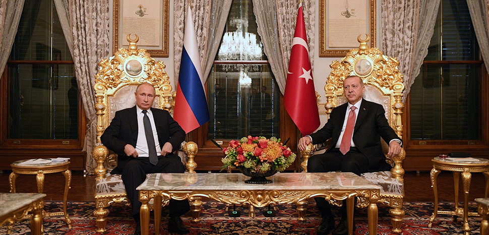 cc kremlin.ru, modified, https://commons.wikimedia.org/wiki/File:Vladimir_Putin_and_Recep_Tayyip_Erdo%C4%9Fan.jpg